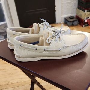 Sperry Boat Shoes with Moccasin Construction